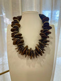 Collana girocollo in legno